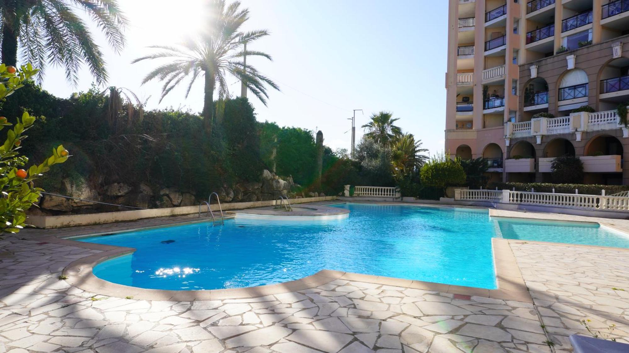 Appartement 556, Vue Mer Et Piscine By Palmazur Vacances Cannes Exteriör bild