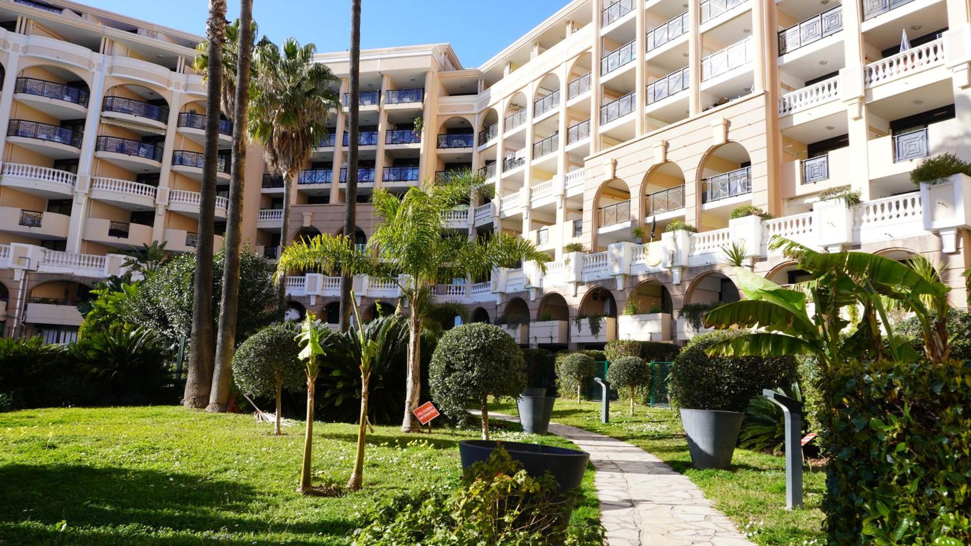Appartement 556, Vue Mer Et Piscine By Palmazur Vacances Cannes Exteriör bild