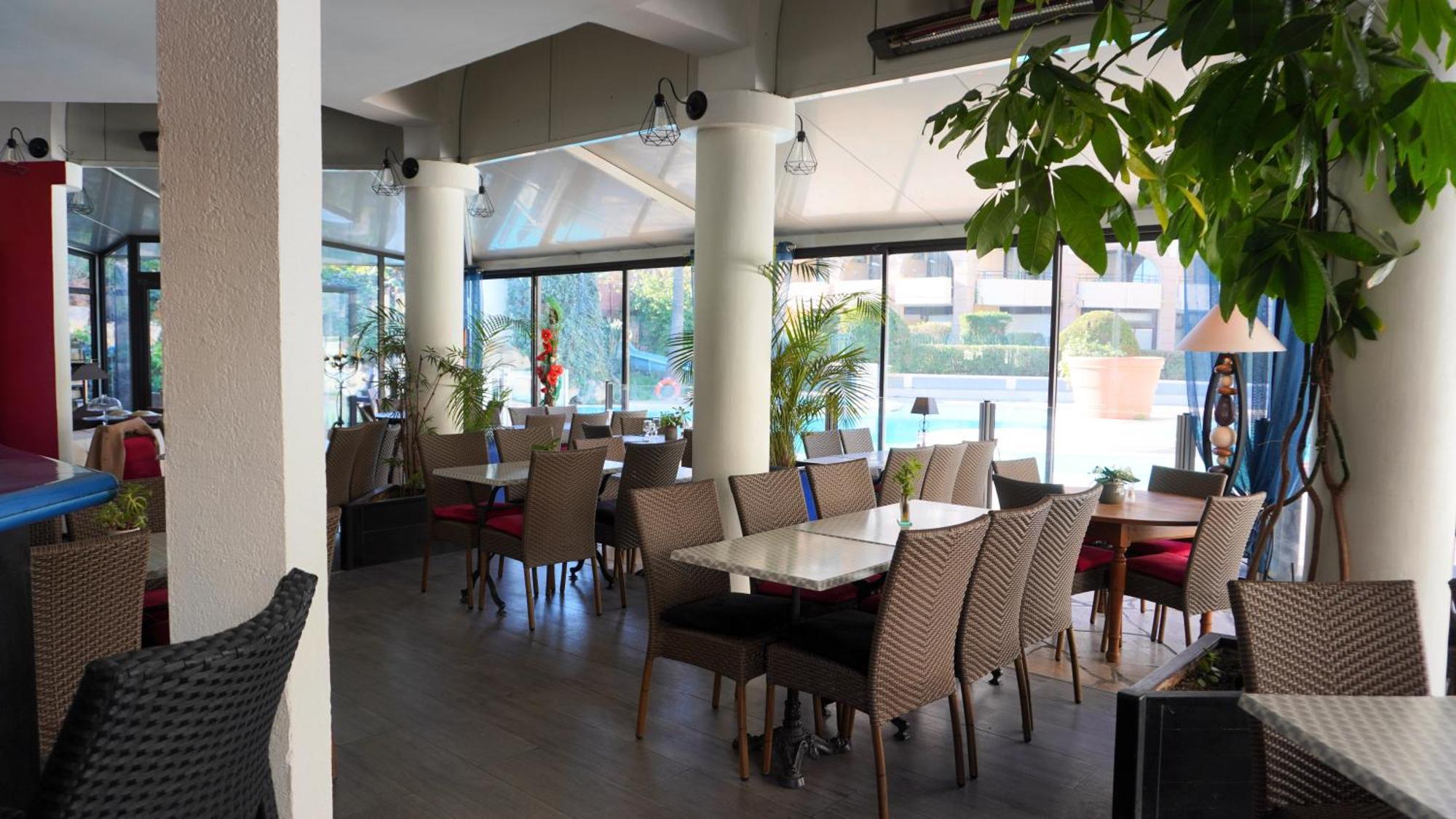 Appartement 556, Vue Mer Et Piscine By Palmazur Vacances Cannes Exteriör bild